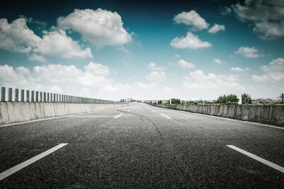 ¿Cuál es la carretera más larga del mundo sin curvas?