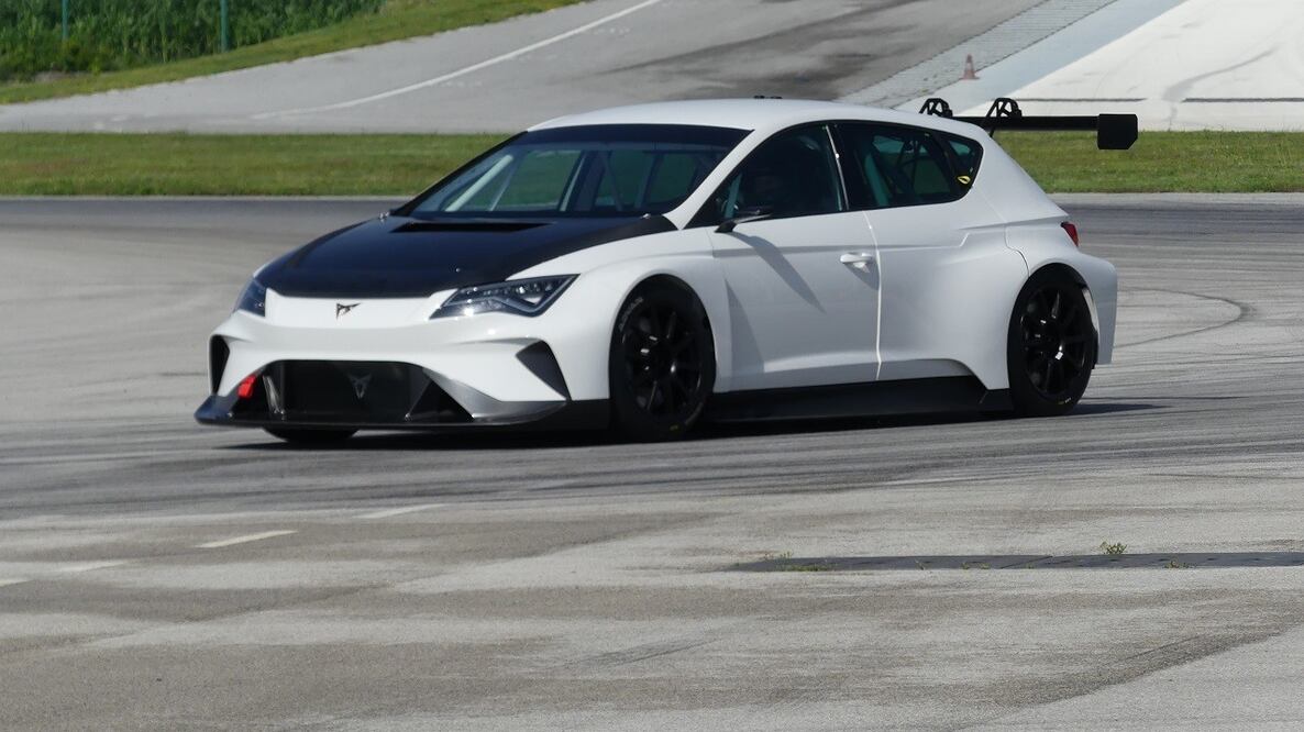 Cupra e-Racer probado por primera vez en pista