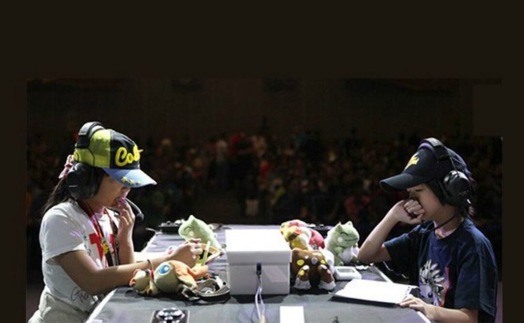 En el coche de los detenidos se hallaron una escopeta de calibre 12, un rifle AR-15, un cuchillo de caza y cientos de cartuchos de munición