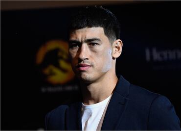 Dmitry Bivol quiere que Canelo Álvarez pierda el combate contra Jermell Charlo