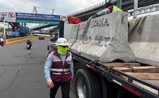 Blindan Terminal 1 del AICM por protestas de la CNTE; despliegan mil policías y colocan vallas de concreto