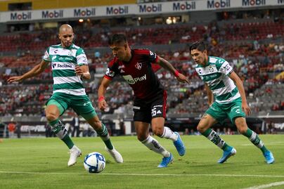 Sufrida victoria de Santos ante Atlas