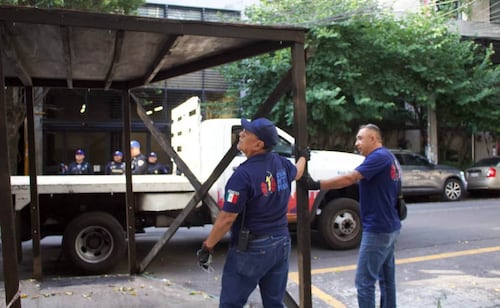 Alcaldía Cuauhtémoc retira más de 2 mil kilos de mostrencos que obstruían la vía pública; liberan 3 mil metros cuadrados de espacio