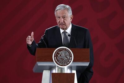 Firma AMLO decreto para abrir archivos secretos resguardados por el Cisen