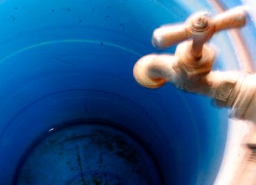 Empleados de Tesorería piden suplir a empresas privadas para cobro del agua en CDMX