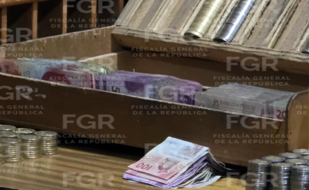 Dinero decomisado durante operativos contra el huachicol (10/02/2026). Foto: Especial
