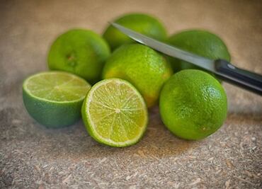 Quién debería dejar de comer limón