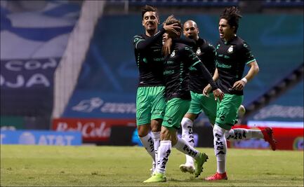 Santos derrota al Puebla en el estadio Cuauhtémoc