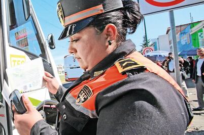 Dan banderazo al Hoy no Circula en el Estado de México 