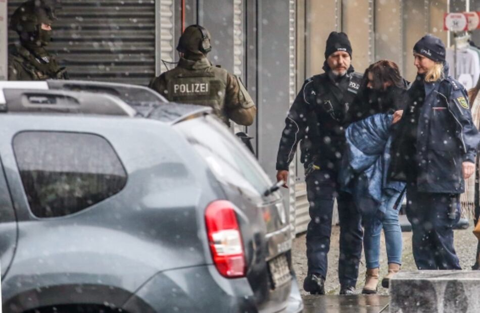 Hombre toma rehenes en ciudad alemana de Dresde y fallece durante detención