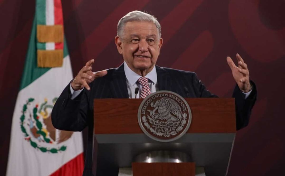 El presidente López Obrador informó que ayer lunes se llegó a un acuerdo con el Sindicato de Trabajadores Petroleros de la República Mexicana (STPRM). Foto: Hugo Salvador / EL UNIVERSAL