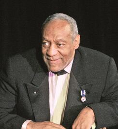 Abogados de Cosby dicen que no difaman