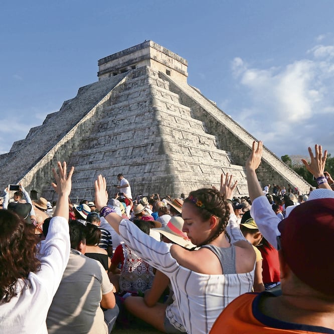 En la Zona Arqueológica de Chichén Itzá está restringido el acceso a El Castillo. ARCHIVO EL UNIVERSAL