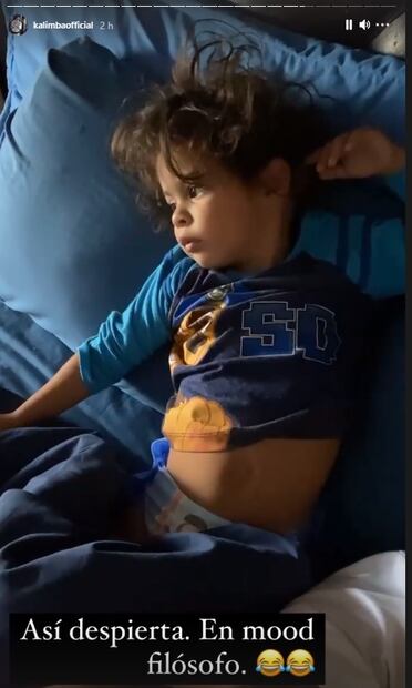 Hijo de Kalimba fascina cantando y bailando tema de OV7