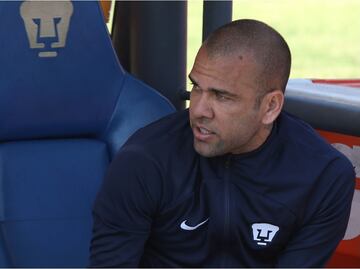 Dani Alves: ¿De qué es acusado el jugador de Pumas en España?