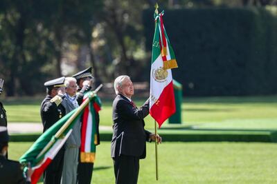 Piden políticas públicas a favor de mujeres en Día de la Bandera