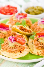 Prepara panuchos de atún en cinco pasos 