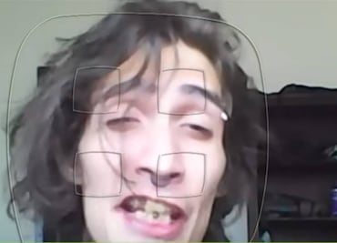 "Con el tema de las adicciones estoy muy bien, veme la cara", responde Tristán, hijo de Yahir