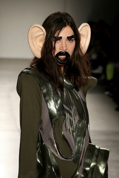 Acusan a universidad estadounidense de presentar colección racista en Nueva York