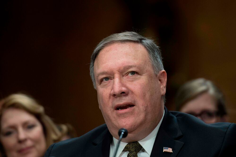 Mike Pompeo durante su audiencia ante el Senado para ser confirmado como nuevo secretario de Estado de EU (Foto: AFP)
