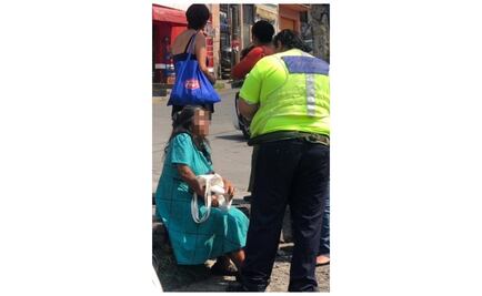 Adulta mayor resulta ilesa tras ser atropellada por un microbús en Naucalpan