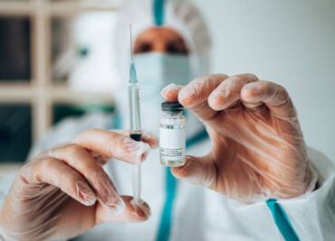 GSK, Sanofi y CSL firman contrato con EU para producir vacunas contra la gripe aviar; producirán 10 millones de dosis