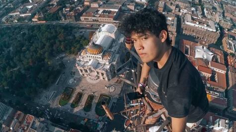 Video viral: youtuber escala la Torre Latino en la CDMX