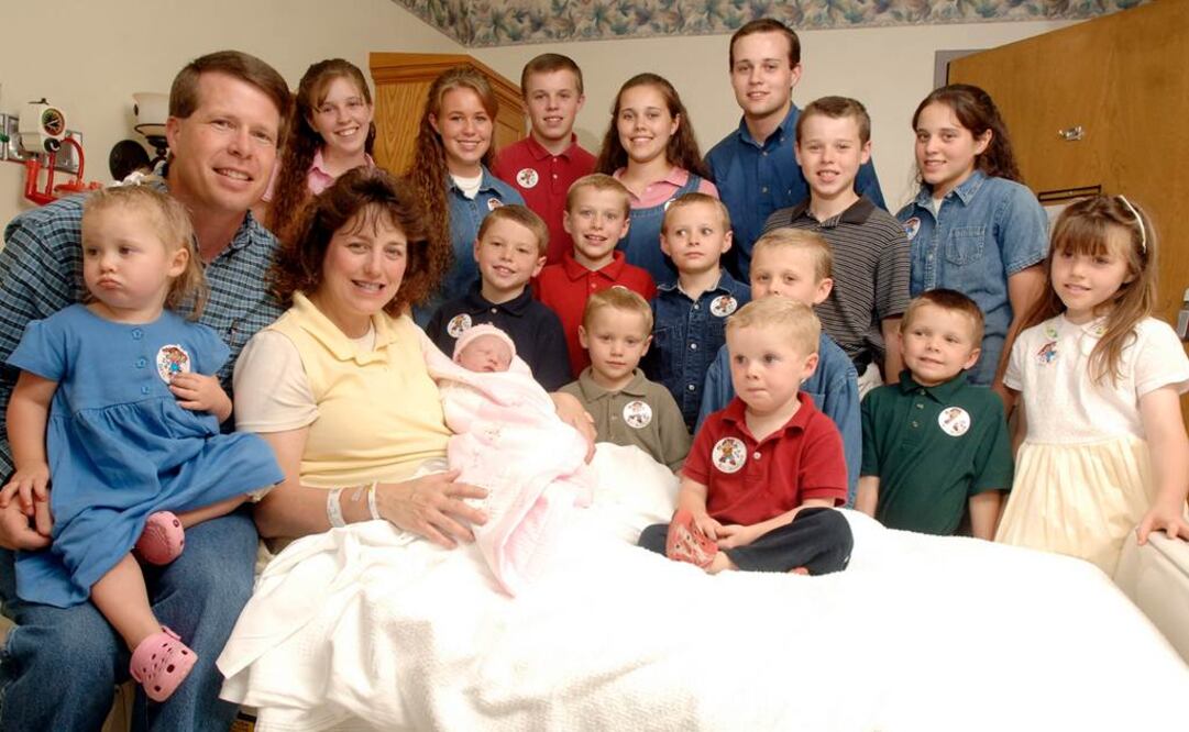 La serie siguió la vida familiar de Jim Bob y Michelle Duggar y sus ahora 19 hijos Foto:AP