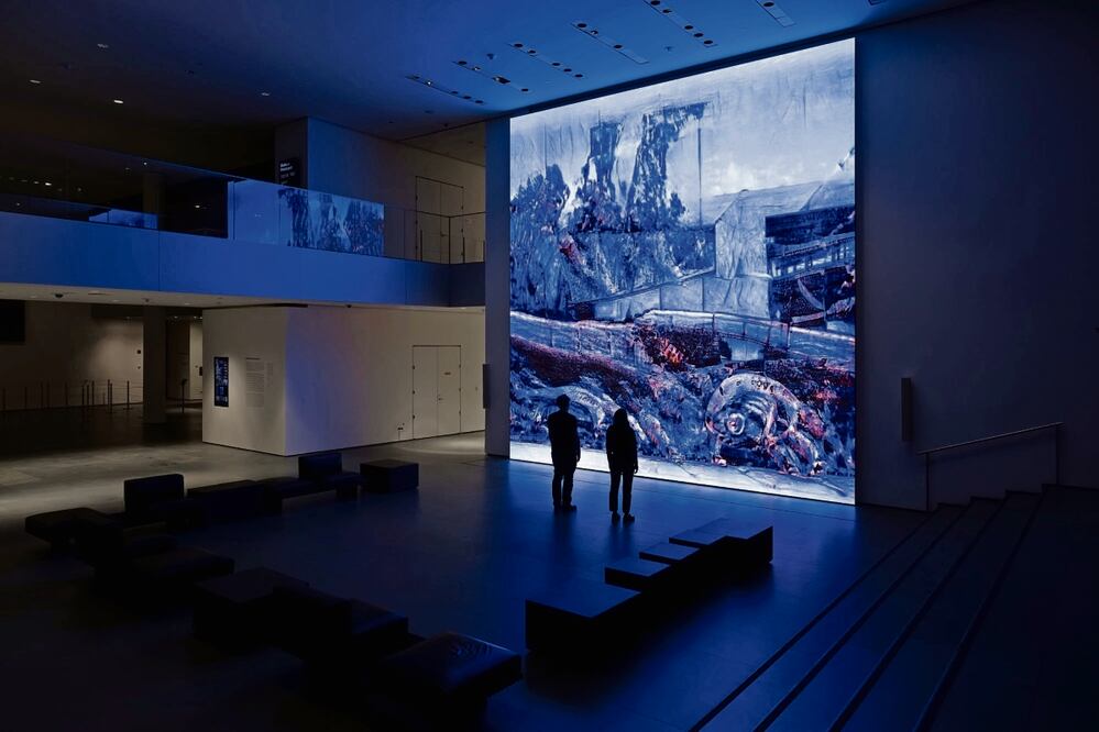 En el MoMA se exhibió la muestra Unsupervised, de Refik Anadol, donde se empleó IA para elaborar las piezas.