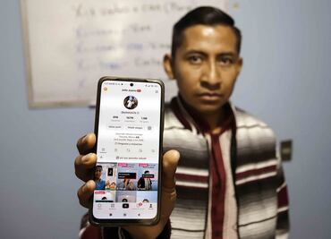 Conoce a Julio, profesor que enseña náhuatl en TikTok y es viral