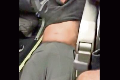 Picadura de escorpión, una nueva crisis en United Airlines