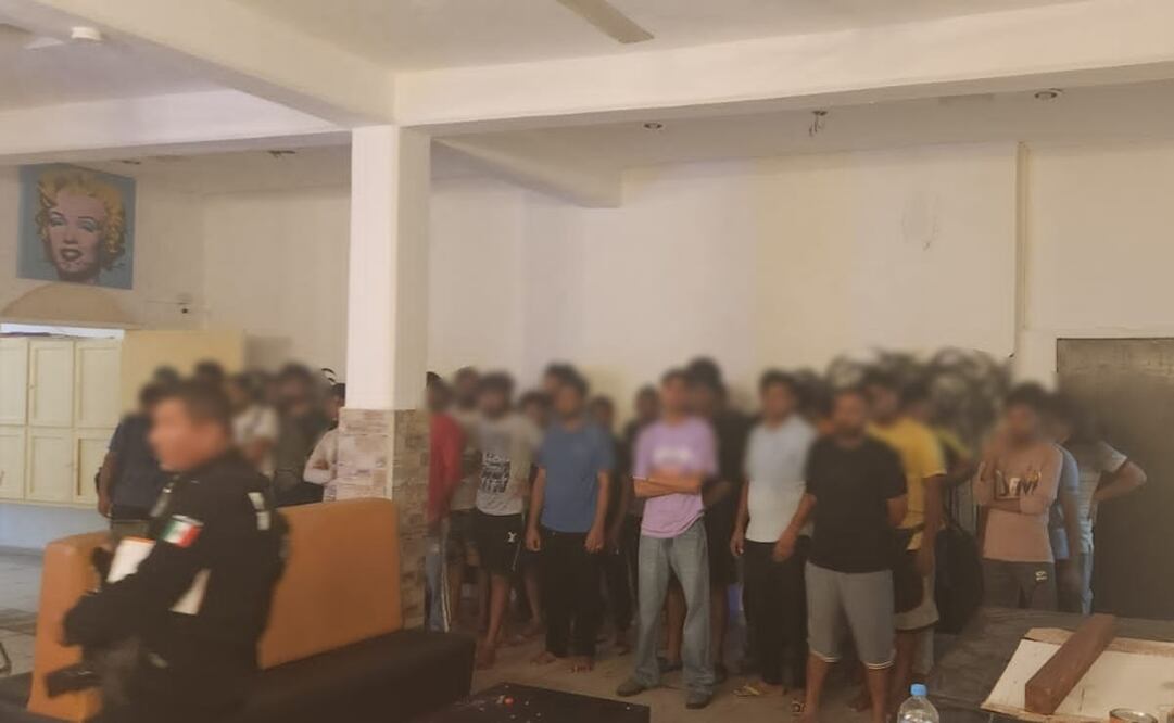 El INM solicitó apoyo de los agentes federales de migración para trasladar a las personas a la Fiscalía General del Estado para rendir su declaración de ley. Foto: INM