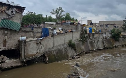 Por riesgo de colapso, evacúan tres casas sobre Río Hondo; presentan daños estructurales, señala Protección Civil 