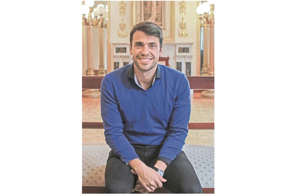 Jorge Viladoms explica que las nuevas generaciones están acostumbradas al ruido exterior (FERNANDO OLMEDO. EL UNIVERSAL)