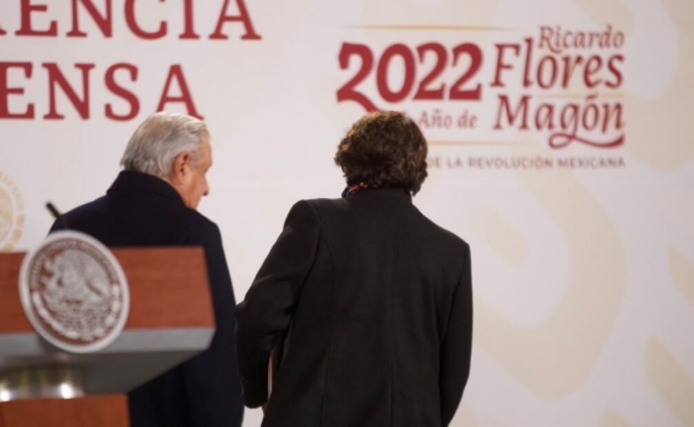 “Es honesta, digna”: AMLO respalda a Delfina Gómez por "campaña injusta" de cobro de “diezmos” en Texcoco