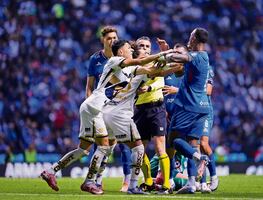 Claudio Suárez crítica fuertemente el tema de la indisciplina en los Pumas de Efraín Juárez