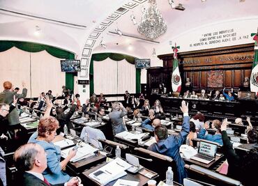 Emplaza Suprema Corte a diputados constituyentes