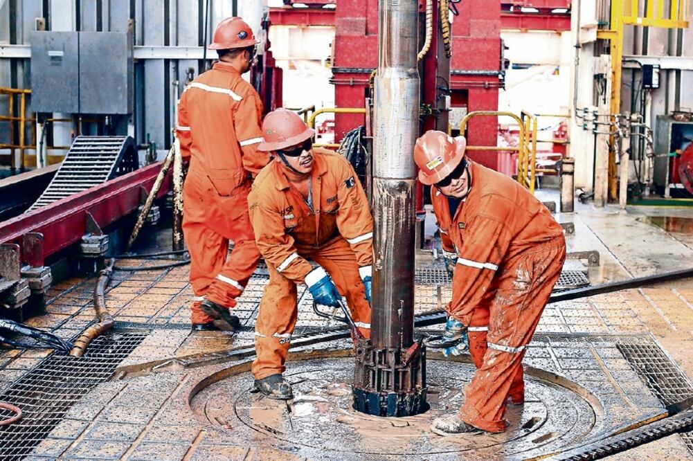 Construcción y crudo frenan a la industria durante enero