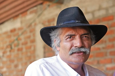 Mireles regresa a terapia intensiva por Covid-19