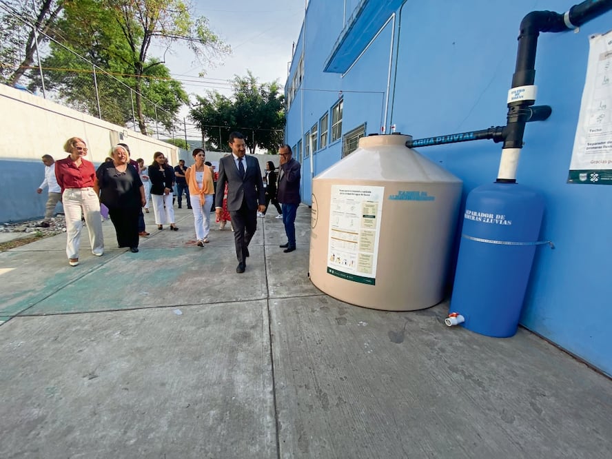 Sistemas de captación de agua en escuelas, casi listos