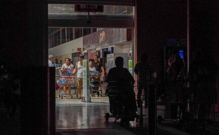 Sheinbaum prevé que en una hora esté restablecida la electricidad en la península de Yucatán; continúan trabajos de la CFE