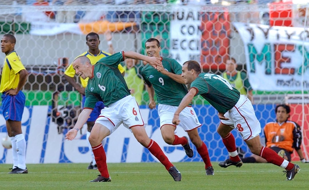 Alex Aguinaga tiene un amargo recuerdo con México / Foto: AP