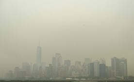 Humo y mala calidad del aire persisten en parte de EU por incendios en Canadá; situación podría afectar final del Mundial 2026
