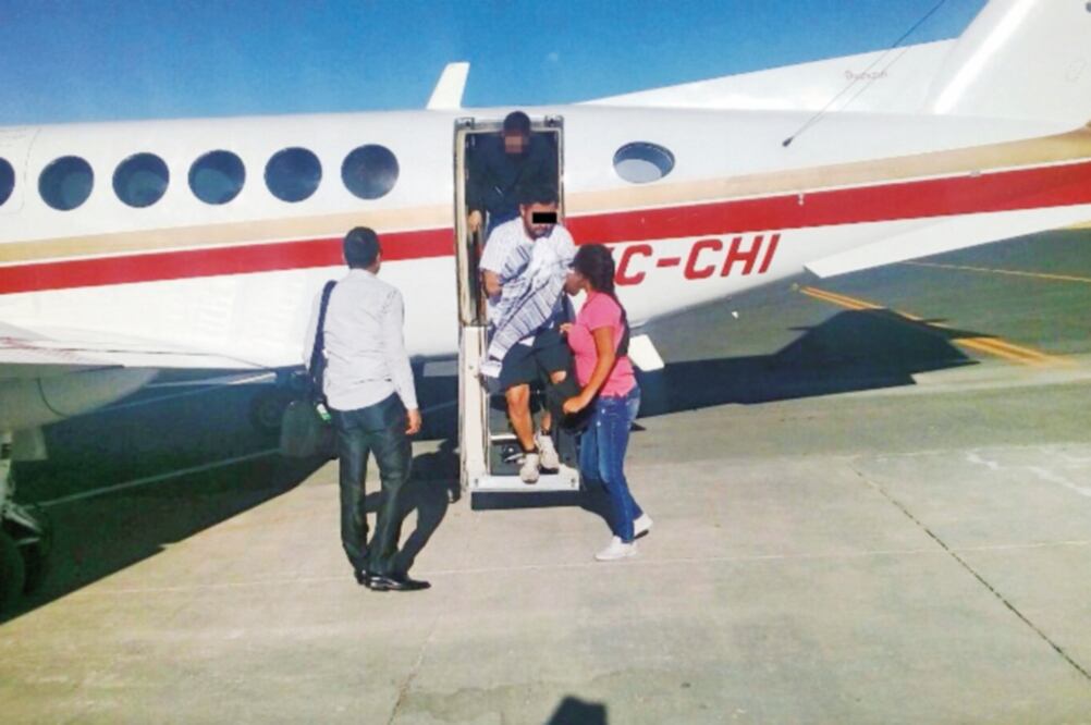Antonio Enrique Tarín fue trasladado a Chihuahua en un avión del gobierno estatal para ser puesto a disposición del juez que lo requirió por peculado. (GOBIERNO DEL ESTADO)