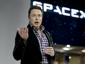 Elon Musk quiere terraformar Marte con bombas atómicas