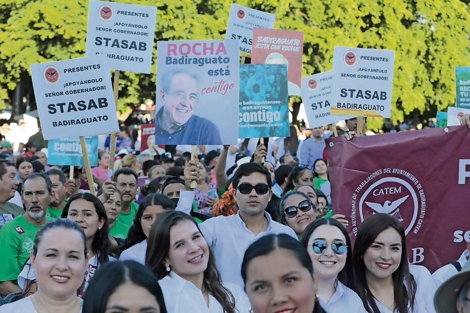En el evento estuvieron presentes, contingentes de los 18 municipios, diputados locales y federales, lideres sindicales y de partidos políticos. Foto: Javier Cabrera/El Universal