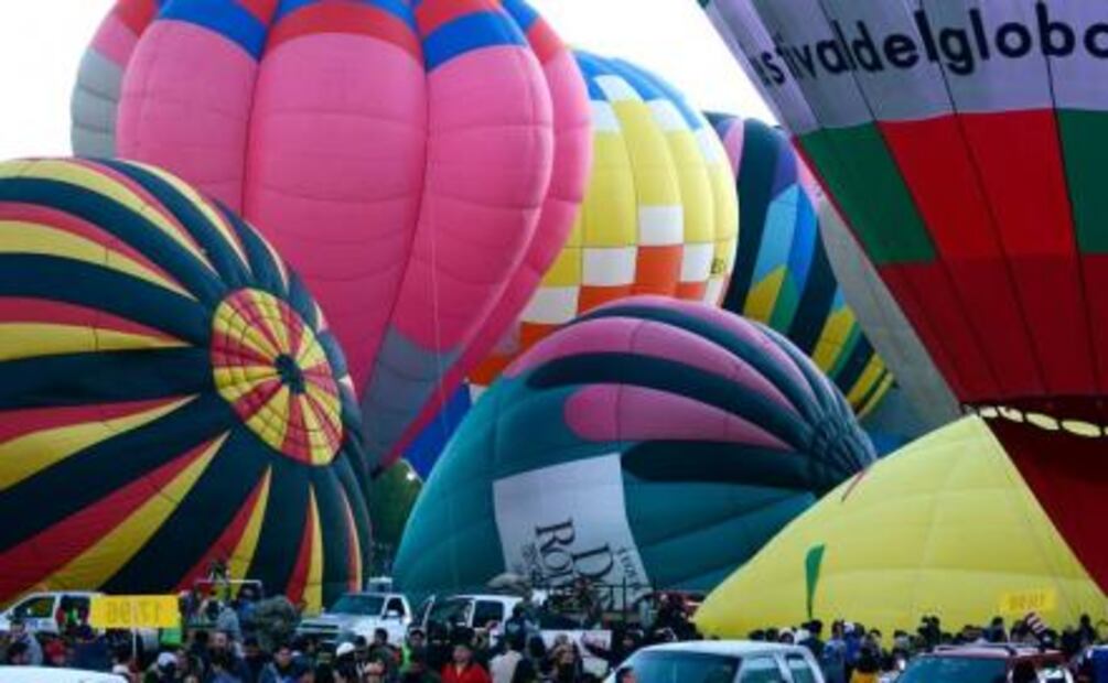 Festival del Globo de León congrega a miles de personas