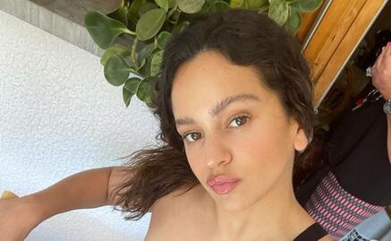 Rosalía visita la CDMX: come tacos y desata la euforia de fans