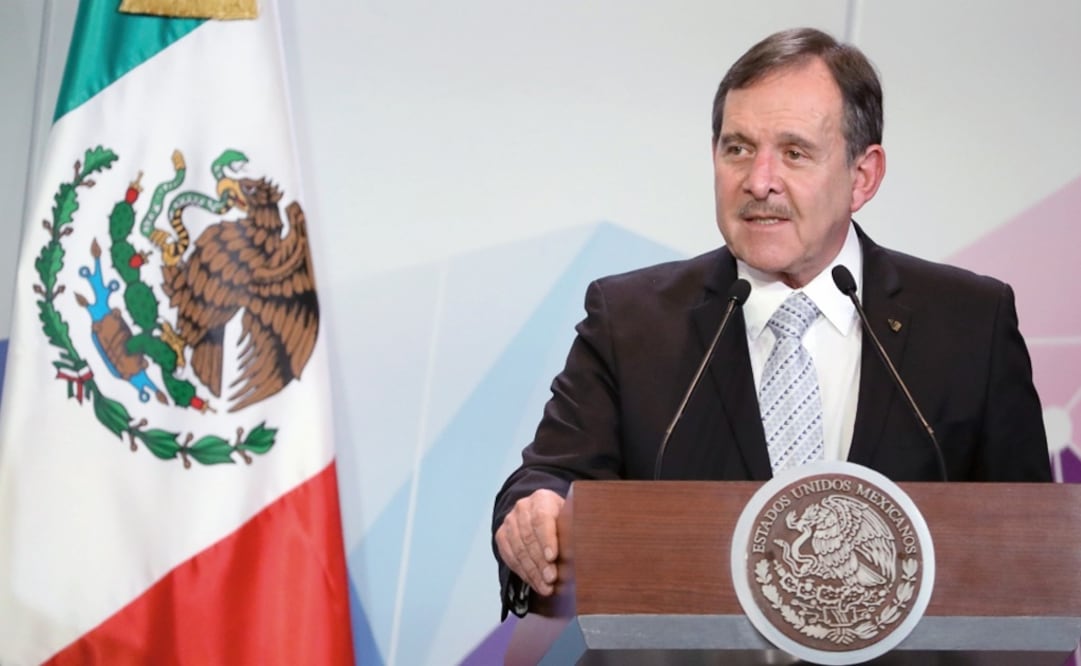 Durante su gestión al frente de la Concanaco, Enrique Solana, fue señalado de vender tabletas con sobreprecio al gobierno mexicano. (ARCHIVO EL UNIVERSAL)