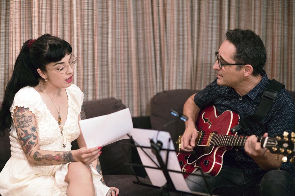 Laferte y Drexler se reunieron para hacer un dueto y de la grabación de la sesión surgió un video. (CORTESÍA)